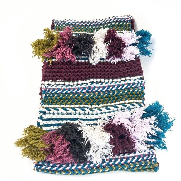 BCBGMaxAzria Earth Tones Knit Infinity Scarf - Picture 4 of 9